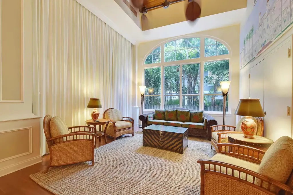 235 Sunrise Palm Beach FL 33480