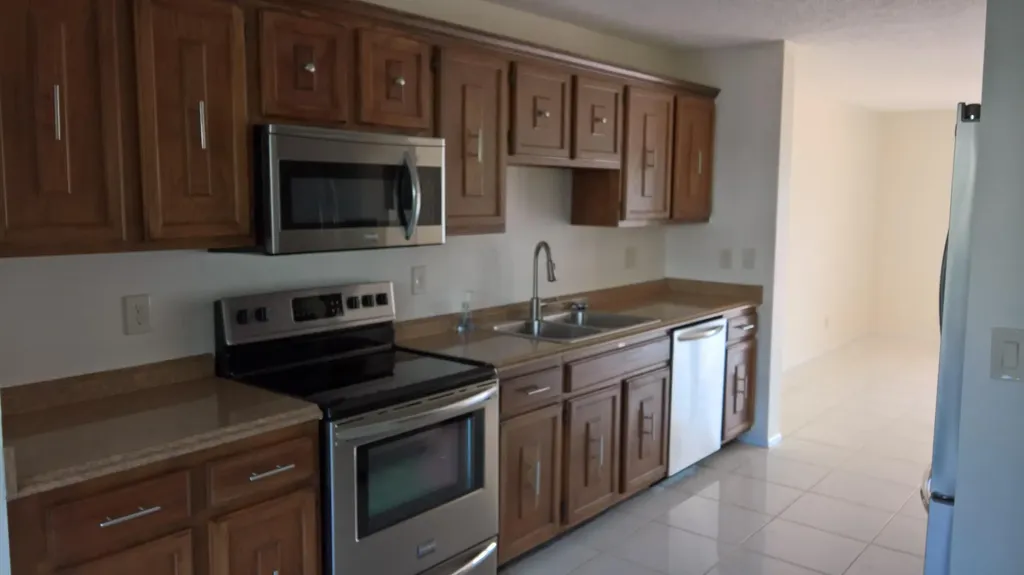 718 NE 12th Terrace Boynton Beach FL 33435