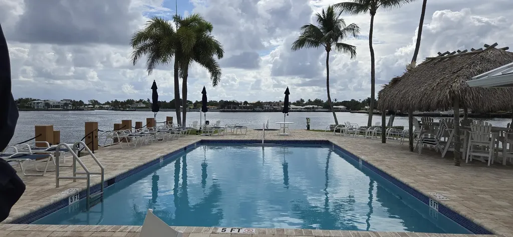 718 NE 12th Terrace Boynton Beach FL 33435