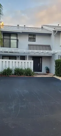 718 NE 12th Terrace Boynton Beach FL 33435