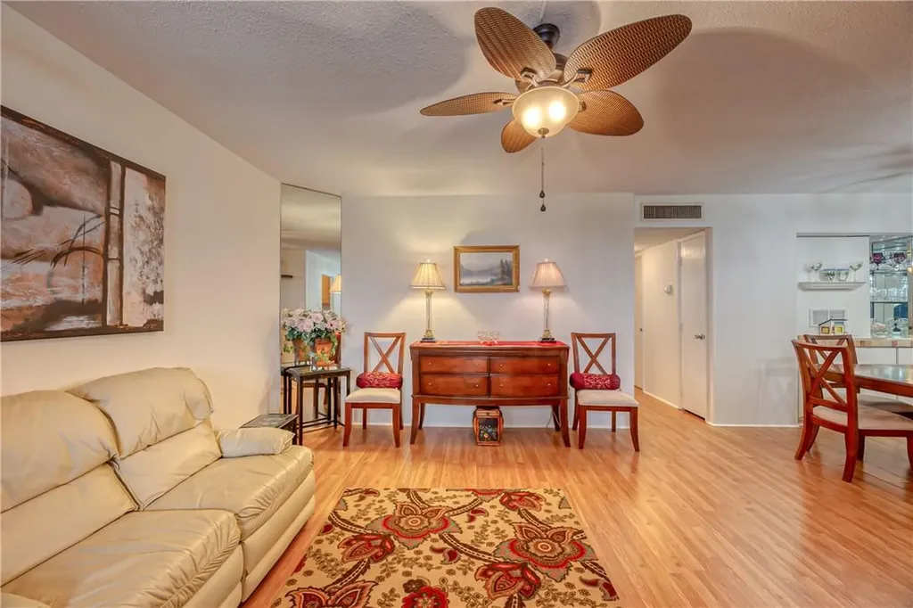 2400 NE 10th Street Pompano Beach FL 33062