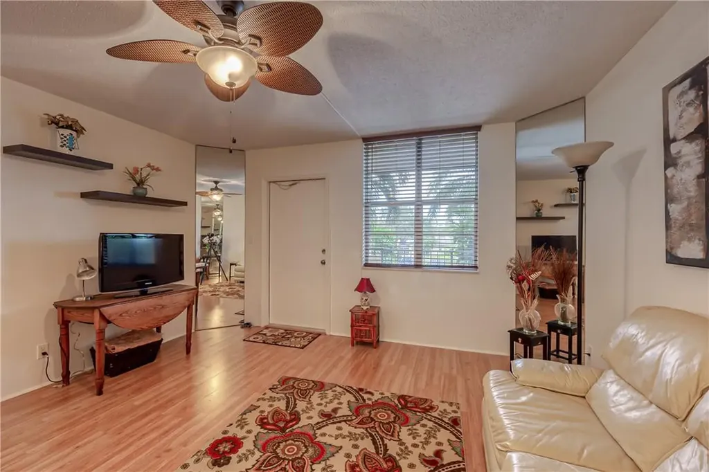 2400 NE 10th Street Pompano Beach FL 33062