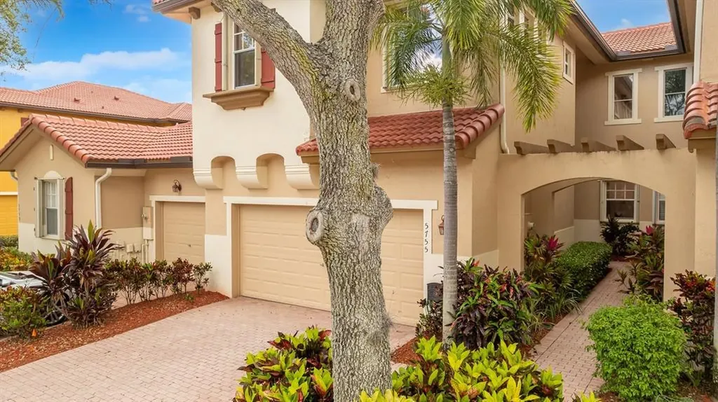 5755 NW 120th Avenue Coral Springs FL 33076