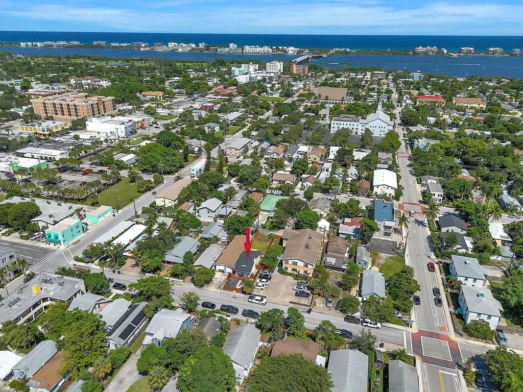 118 S J Street Lake Worth Beach FL 33460