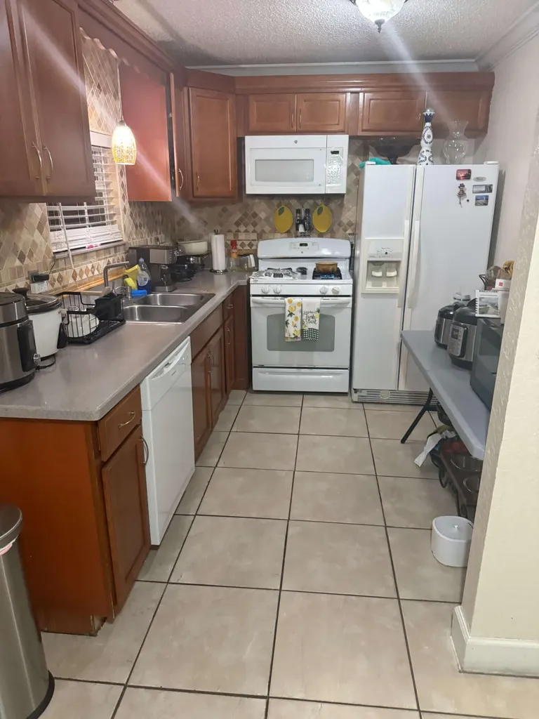 4403 Anna Lane Palm Springs FL 33406