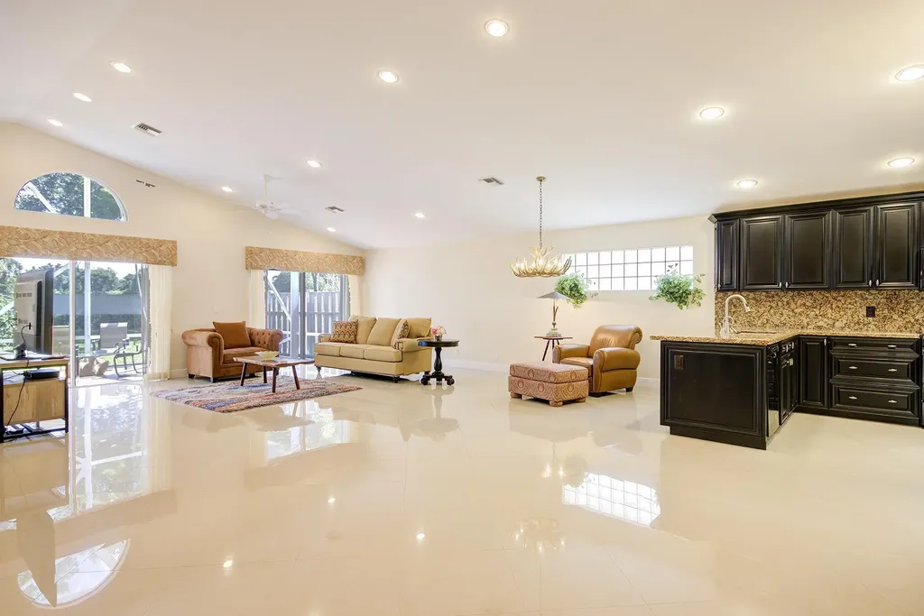 6395 Tiara Drive Boynton Beach FL 33437