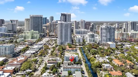 924 SE 2nd Street Fort Lauderdale FL 33301