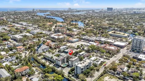 924 SE 2nd Street Fort Lauderdale FL 33301