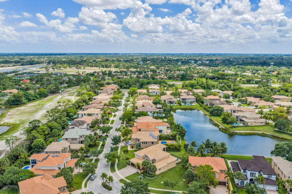 9192 Pineville Drive Lake Worth FL 33467