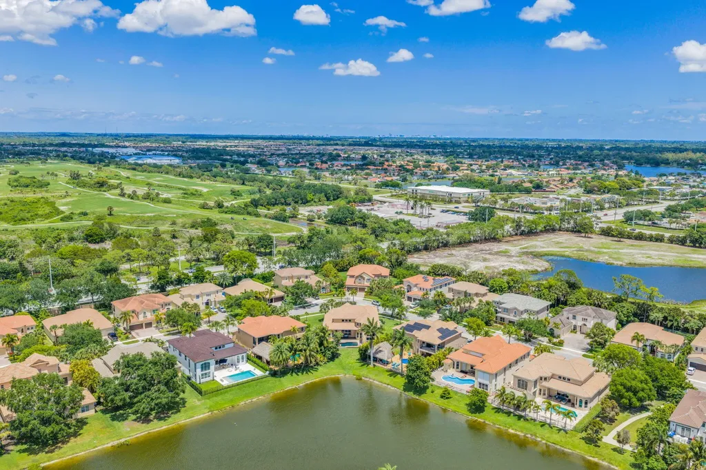 9192 Pineville Drive Lake Worth FL 33467