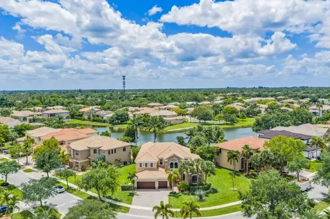 9192 Pineville Drive Lake Worth FL 33467