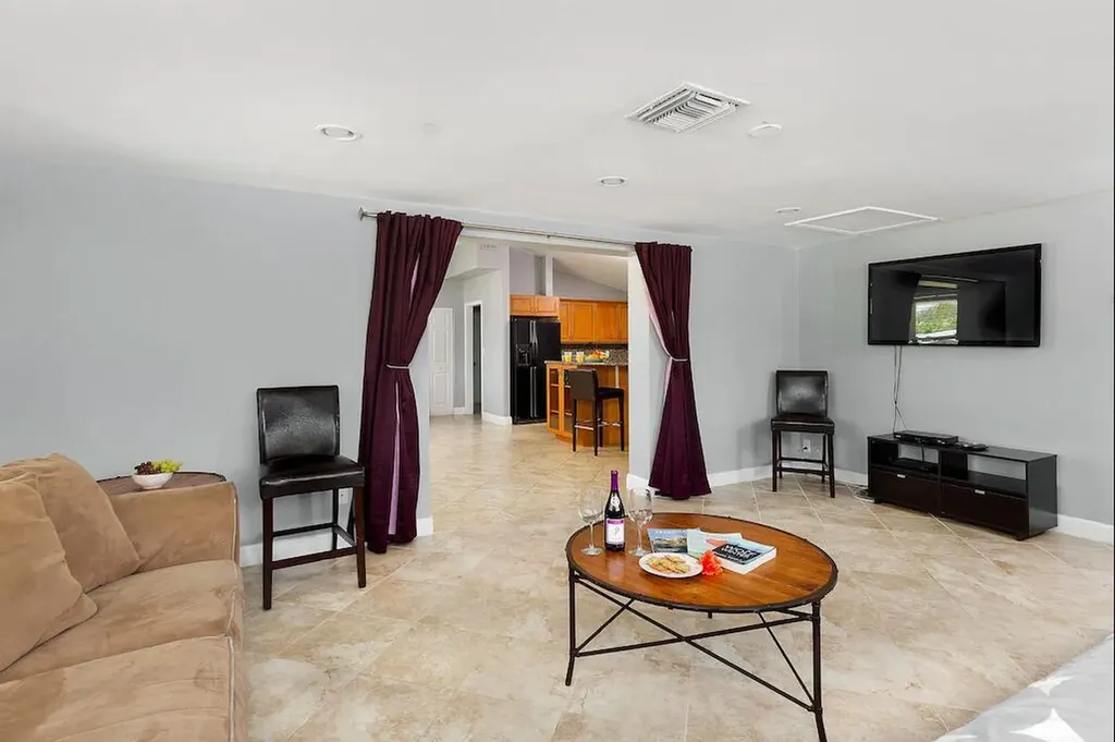 272 NW 45th Street Boca Raton FL 33431