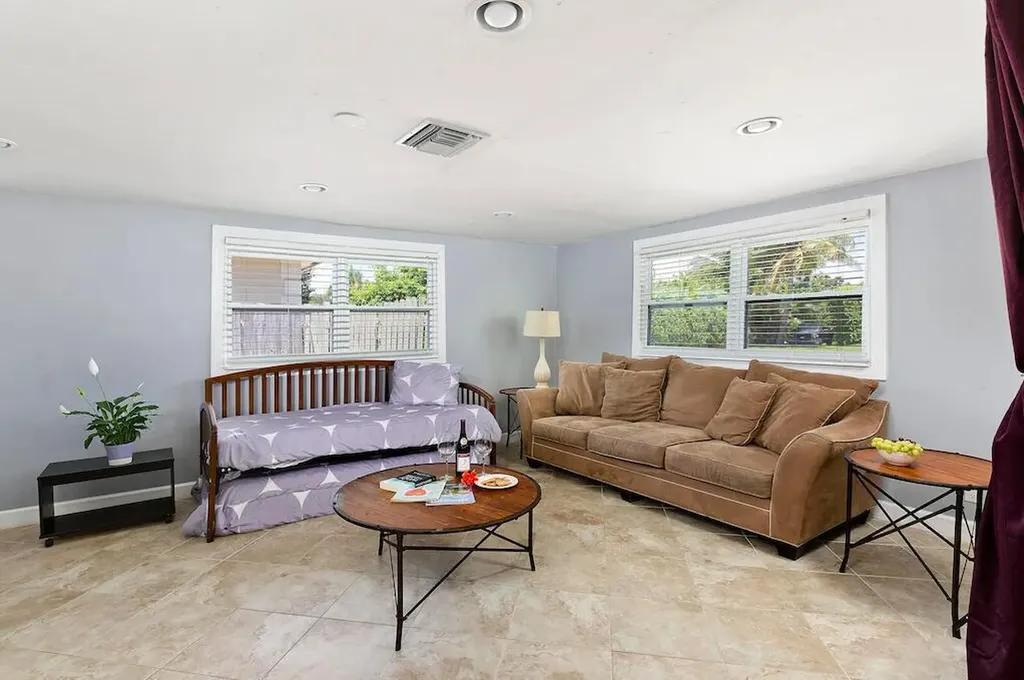 272 NW 45th Street Boca Raton FL 33431