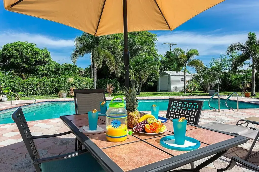 272 NW 45th Street Boca Raton FL 33431
