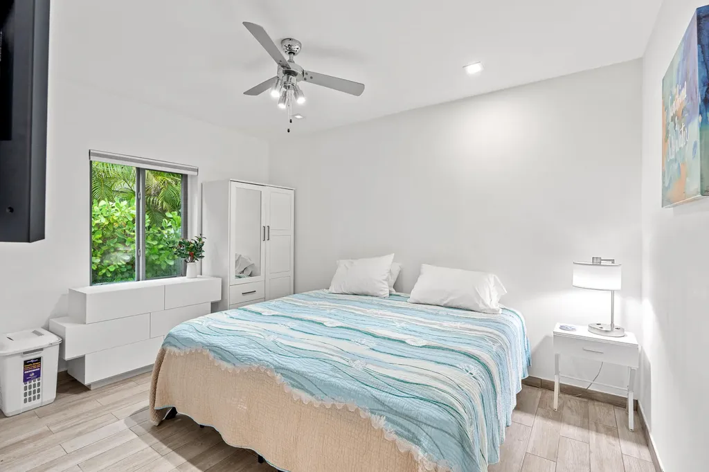 3305 NE 16th Court Fort Lauderdale FL 33305