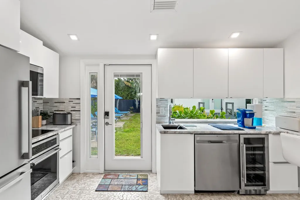 3305 NE 16th Court Fort Lauderdale FL 33305
