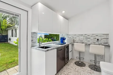3305 NE 16th Court Fort Lauderdale FL 33305