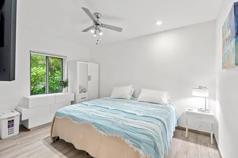 3305 NE 16th Court Fort Lauderdale FL 33305