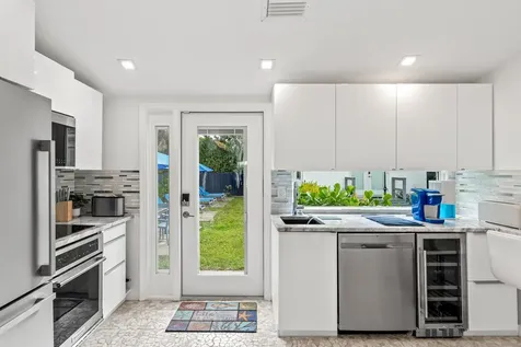 3305 NE 16th Court Fort Lauderdale FL 33305