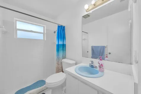 1333 SE Bayharbor Street Port St Lucie FL 34983