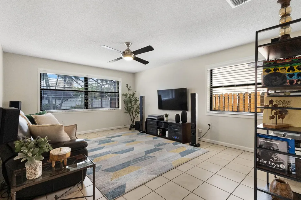 4735 NW 113th Terrace Sunrise FL 33323