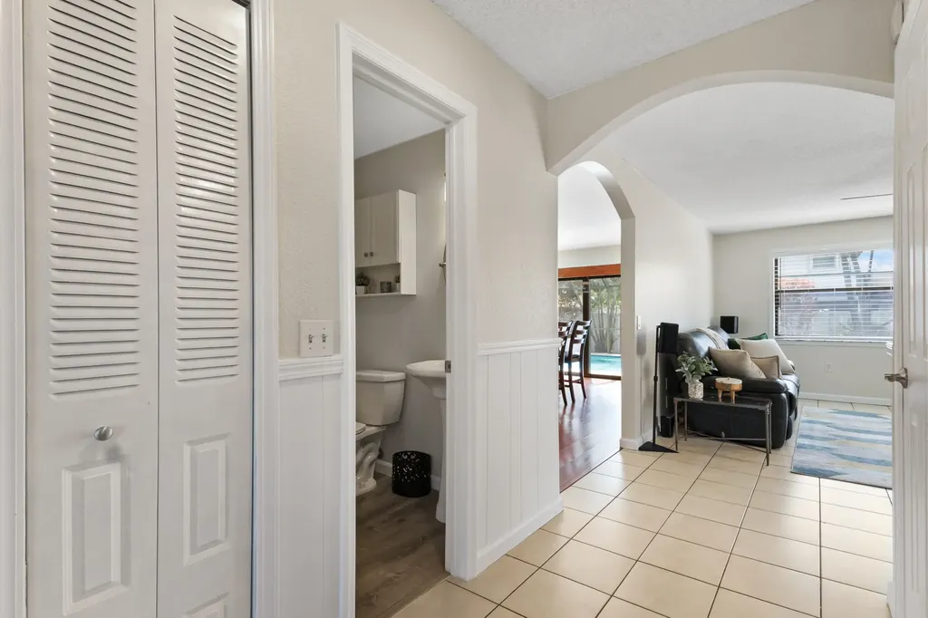 4735 NW 113th Terrace Sunrise FL 33323