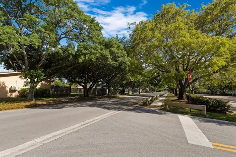 4735 NW 113th Terrace Sunrise FL 33323