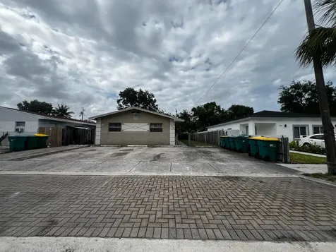 716 SW 7th Street Dania Beach FL 33004