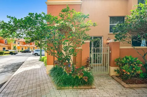 2280 Anchor Court Dania Beach FL 33312