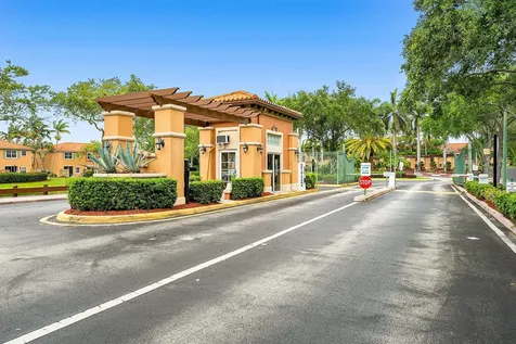 2280 Anchor Court Dania Beach FL 33312