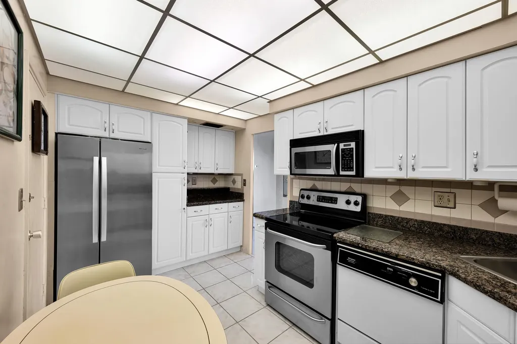 3233 NE 34th Street Fort Lauderdale FL 33308