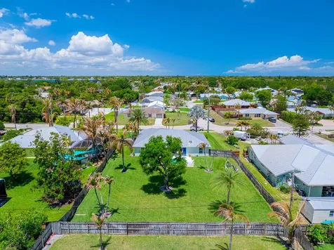 5064 SE Horseshoe Point Road Stuart FL 34997