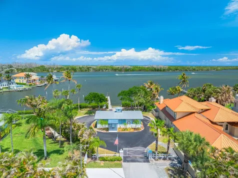 5064 SE Horseshoe Point Road Stuart FL 34997