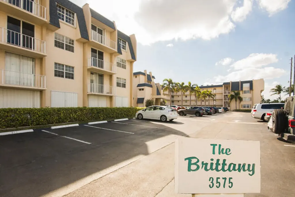 3575 S Ocean Boulevard South Palm Beach FL 33480
