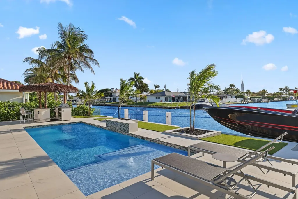 5641 Bayview Drive Fort Lauderdale FL 33308