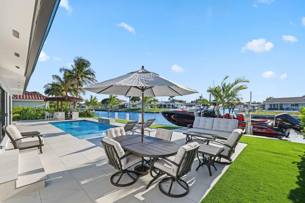 5641 Bayview Drive Fort Lauderdale FL 33308