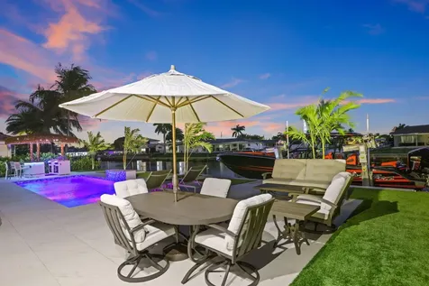 5641 Bayview Drive Fort Lauderdale FL 33308