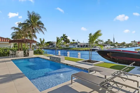 5641 Bayview Drive Fort Lauderdale FL 33308