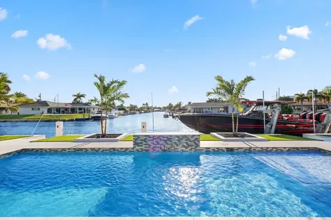 5641 Bayview Drive Fort Lauderdale FL 33308