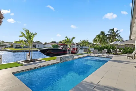 5641 Bayview Drive Fort Lauderdale FL 33308