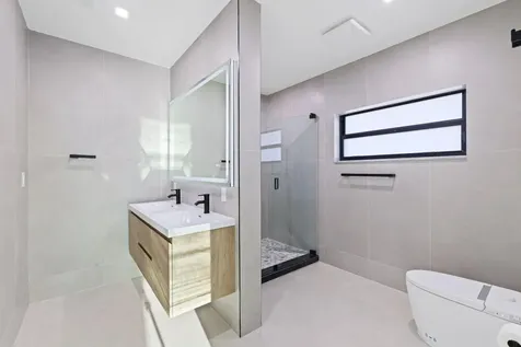 5641 Bayview Drive Fort Lauderdale FL 33308