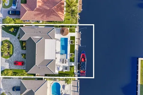 5641 Bayview Drive Fort Lauderdale FL 33308