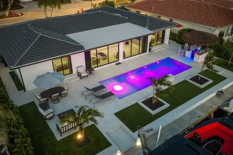 5641 Bayview Drive Fort Lauderdale FL 33308