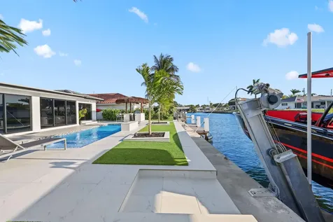 5641 Bayview Drive Fort Lauderdale FL 33308