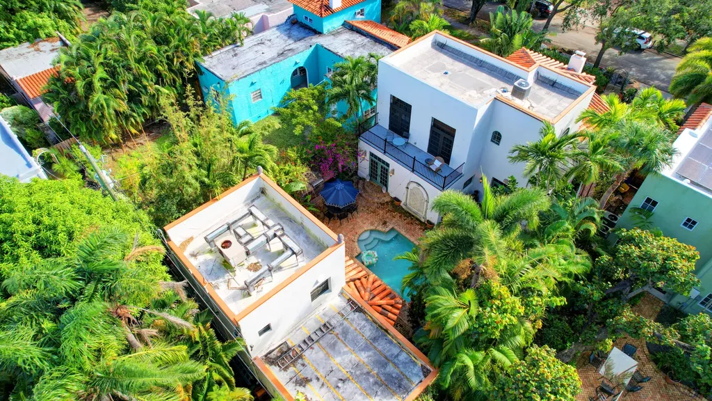 713 Sunset Road West Palm Beach FL 33401
