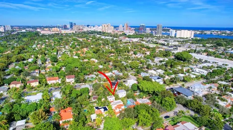 713 Sunset Road West Palm Beach FL 33401