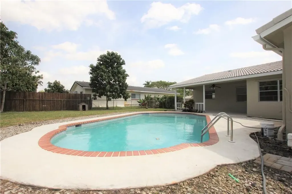 1122 NW 82nd Avenue Coral Springs FL 33071