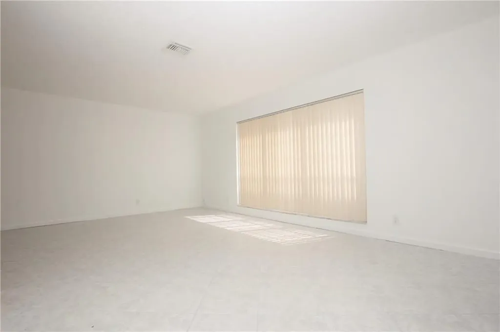 1122 NW 82nd Avenue Coral Springs FL 33071