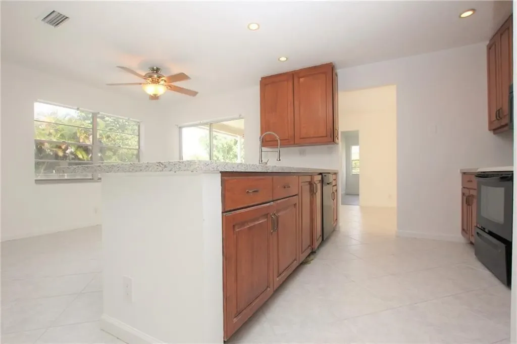 1122 NW 82nd Avenue Coral Springs FL 33071