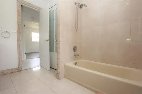 1122 NW 82nd Avenue Coral Springs FL 33071